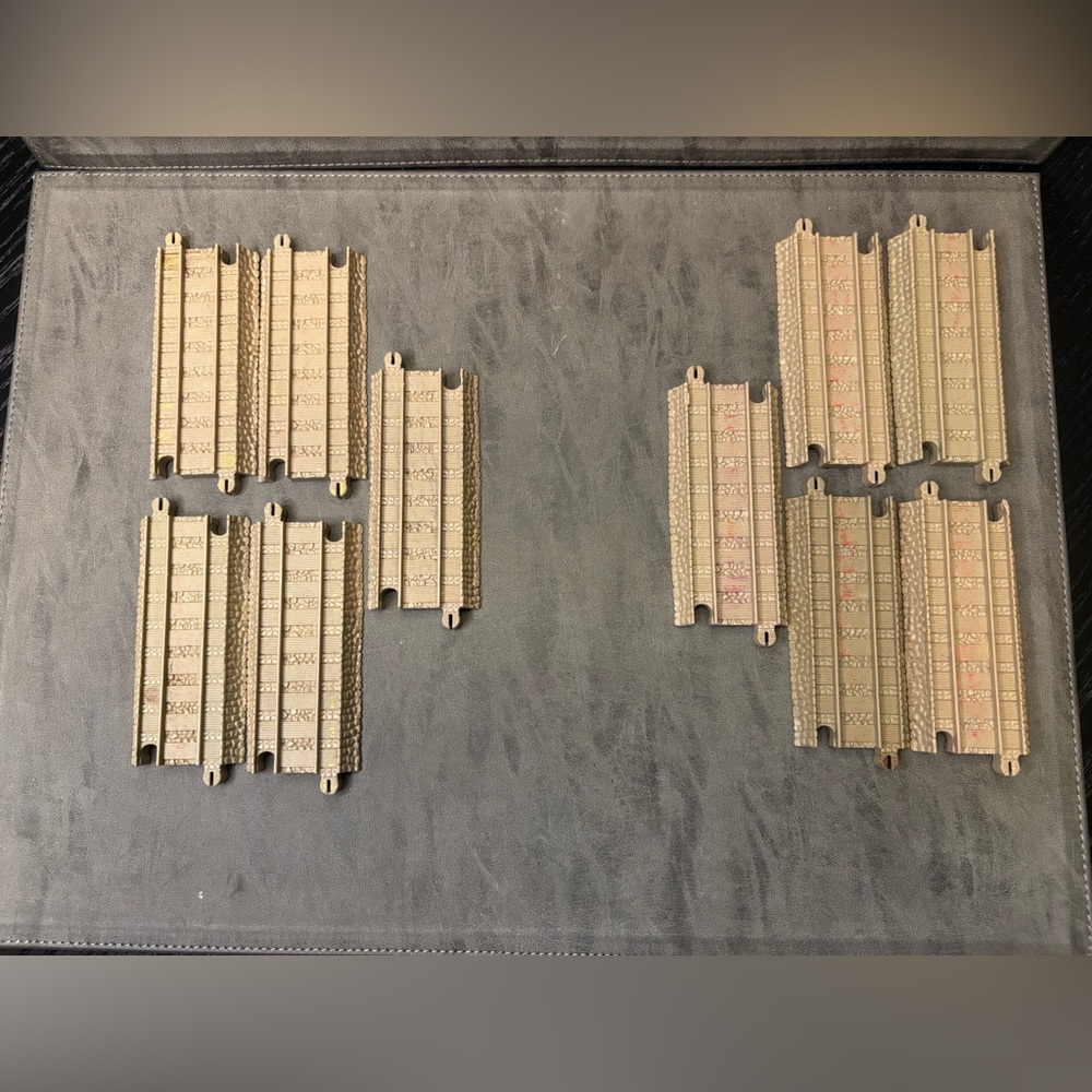 Thomas & Friends Ten Small Straight (4 inches) plastic tracks - Second set